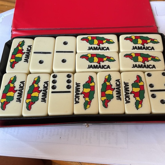 Jamaican Dominoes with Island of Jamacia. Full set of 28. - Picture 2 of 6